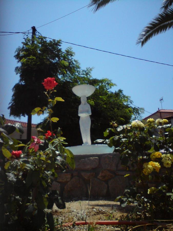 Μεζονετα Apartment Nea Roda Bagian luar foto