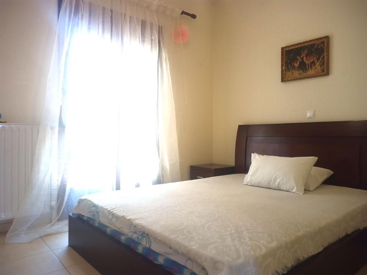 Μεζονετα Apartment Nea Roda Bagian luar foto
