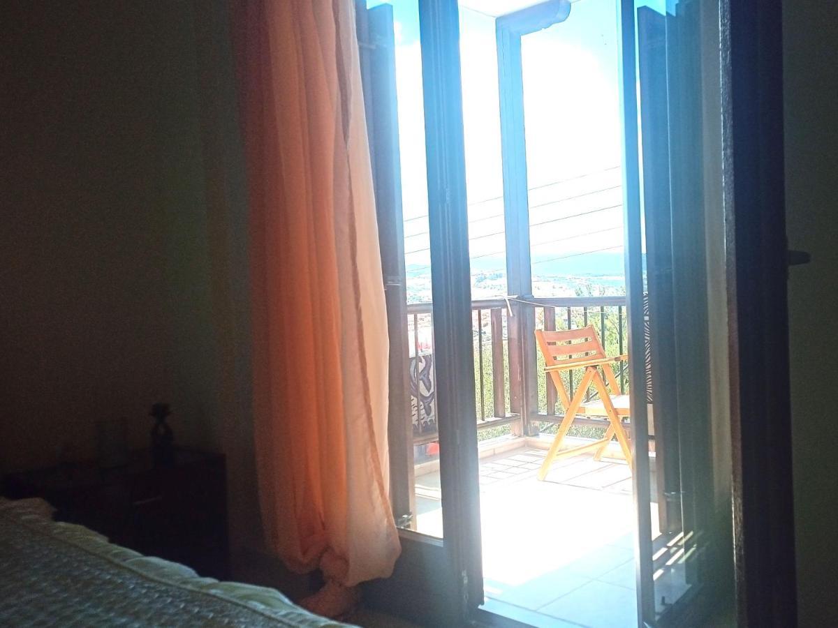 Μεζονετα Apartment Nea Roda Bagian luar foto