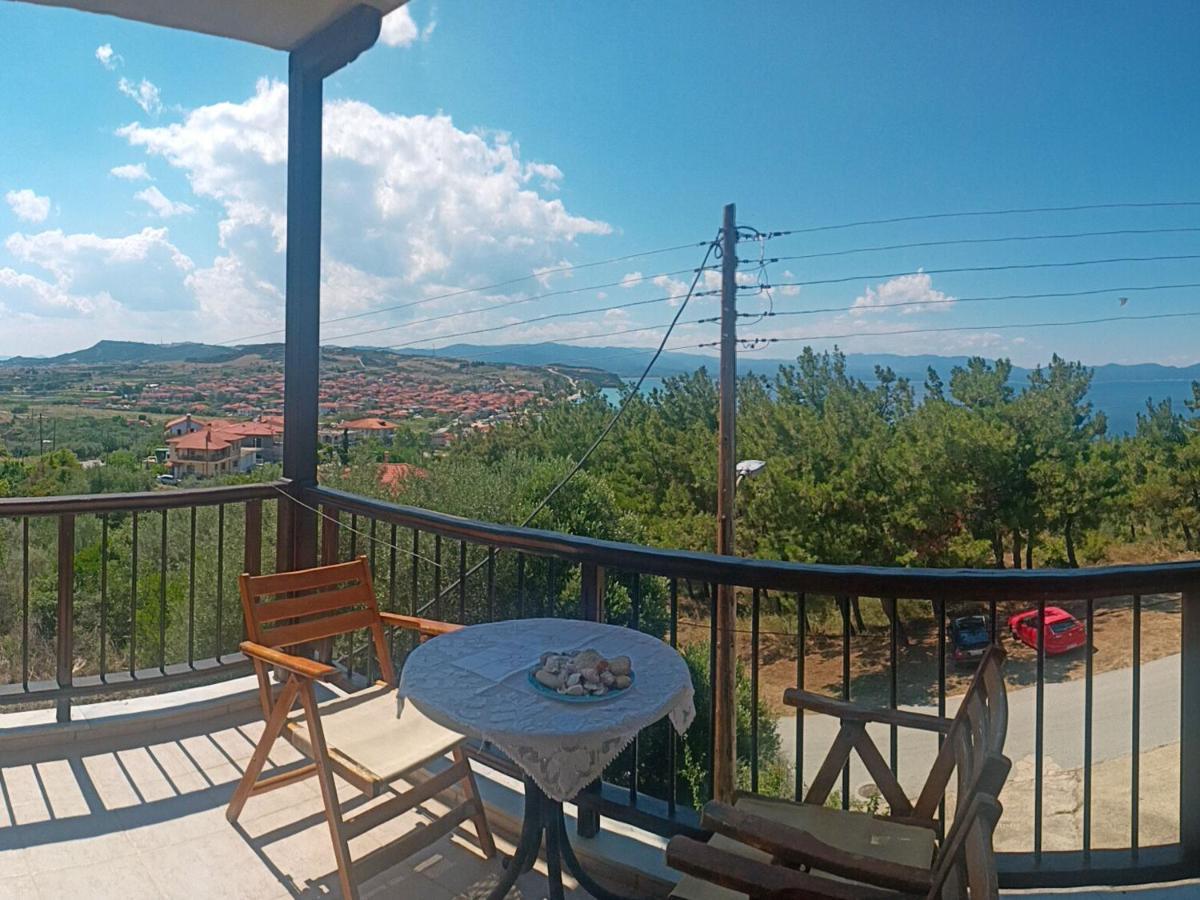 Μεζονετα Apartment Nea Roda Bagian luar foto
